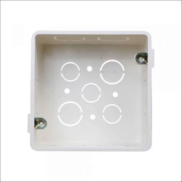 CAJETIN PLASTICO CUADRADO 10X10CM