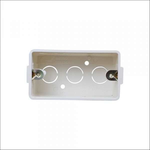 CAJETIN PLASTICO RECTANGULAR CON OREJA DE ALUMINIO